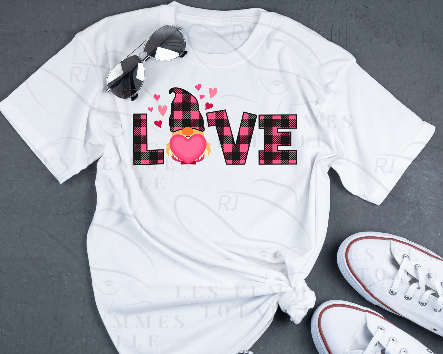 Gifts for mom, gifts for women, Valentines shirts, Holiday shirts, sexy valentines shirts, valentines gifts, Couples shirts