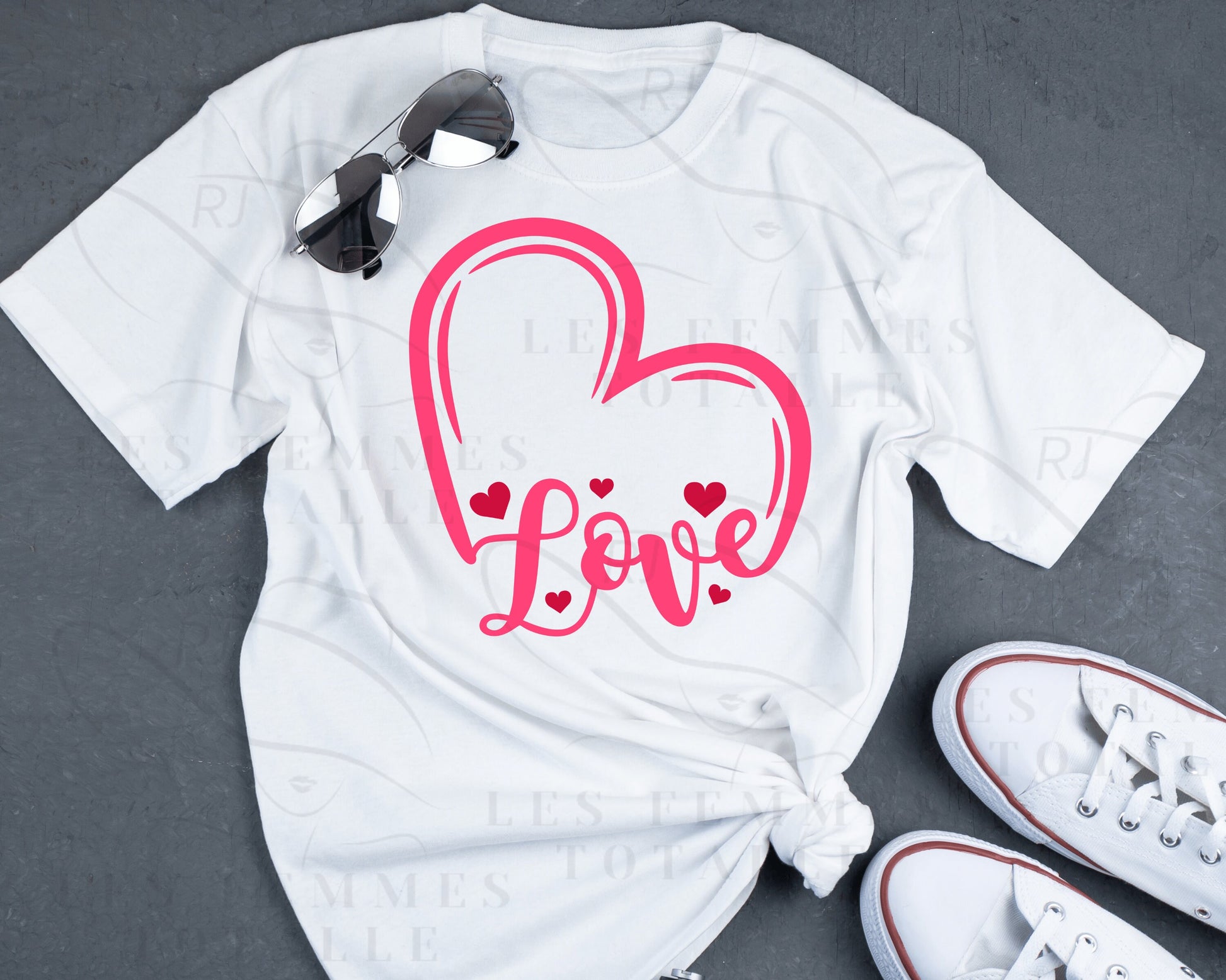 Gifts for mom, gifts for women, Valentines shirts, Holiday shirts, sexy valentines shirts, valentines gifts, Couples shirts